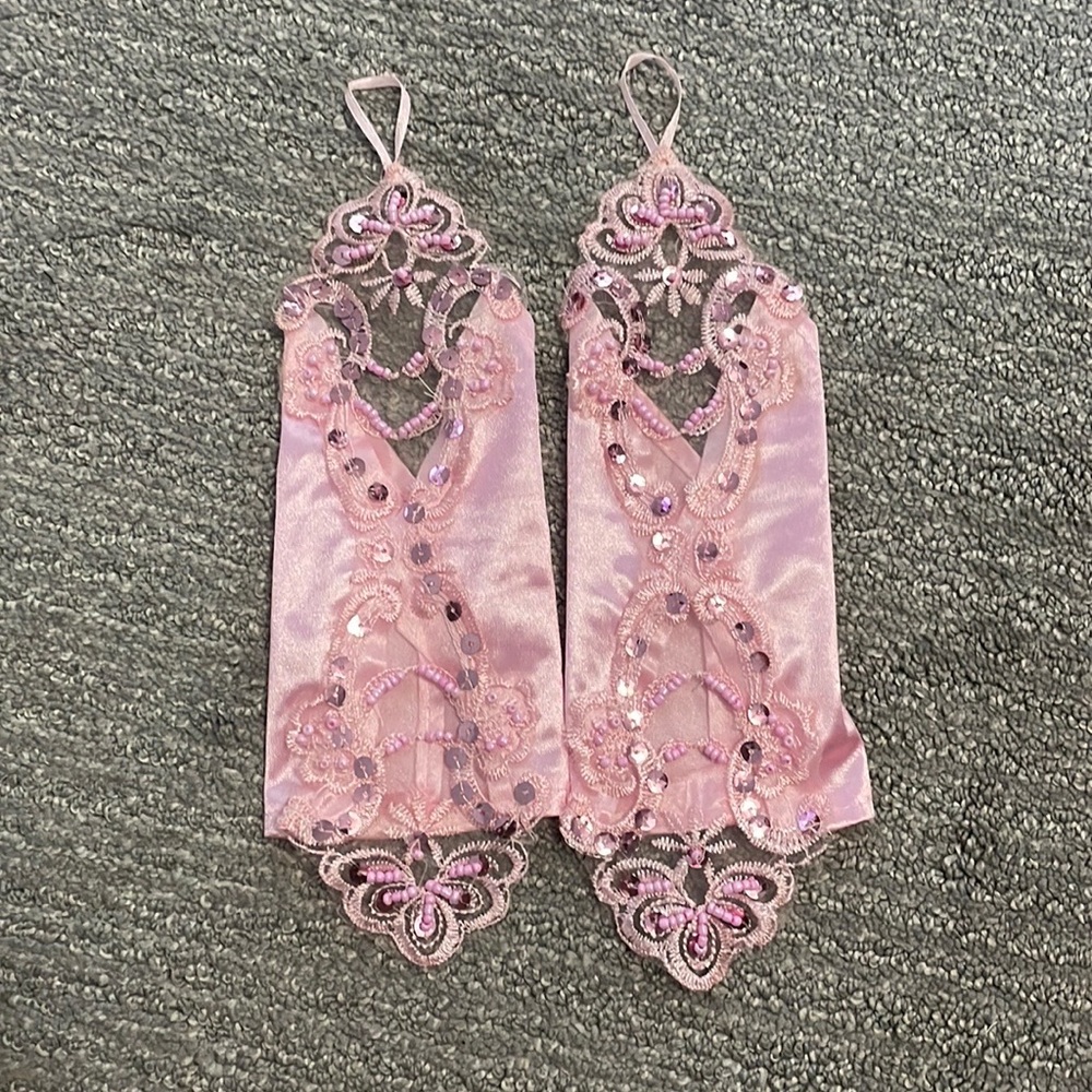 pink beaded gloves